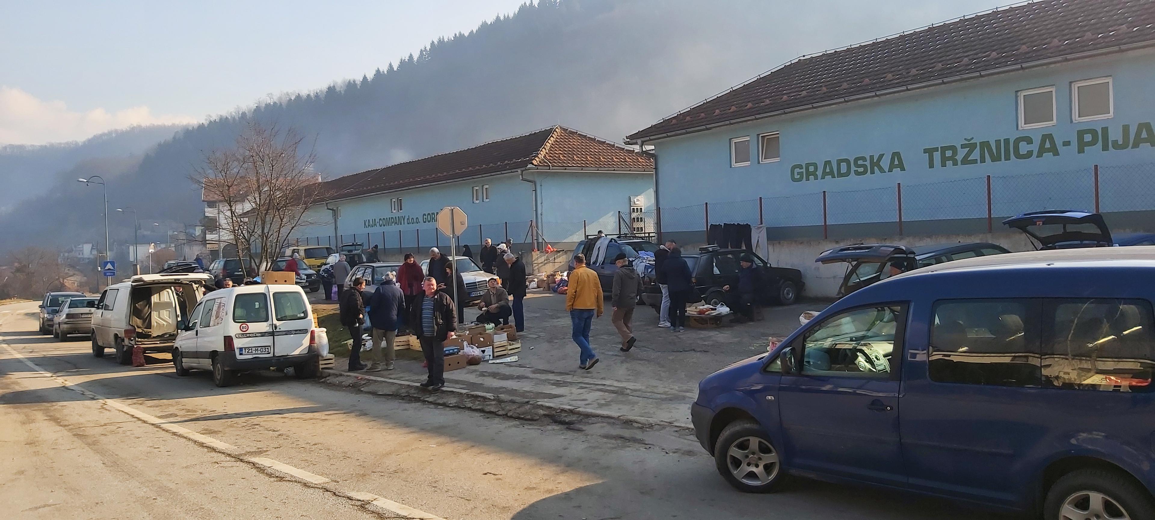 Gradska tržnica u Goraždu zapečaćena je u akciji Porezne uprave FBiH - Avaz