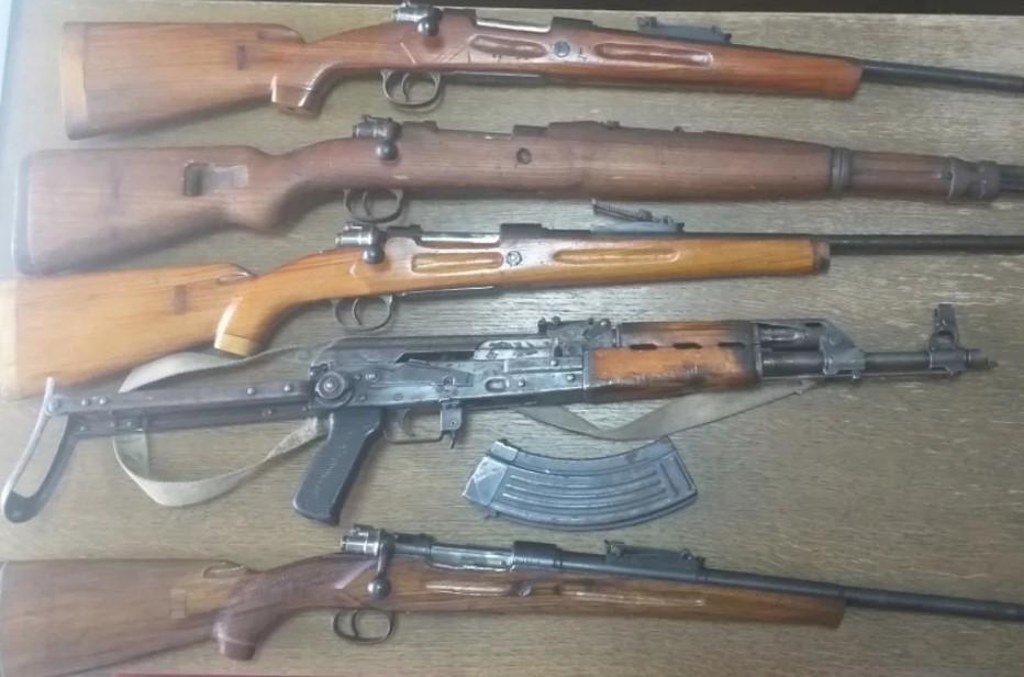 Pretres u Ljubiji: Pronađeni karabini, puške i municija