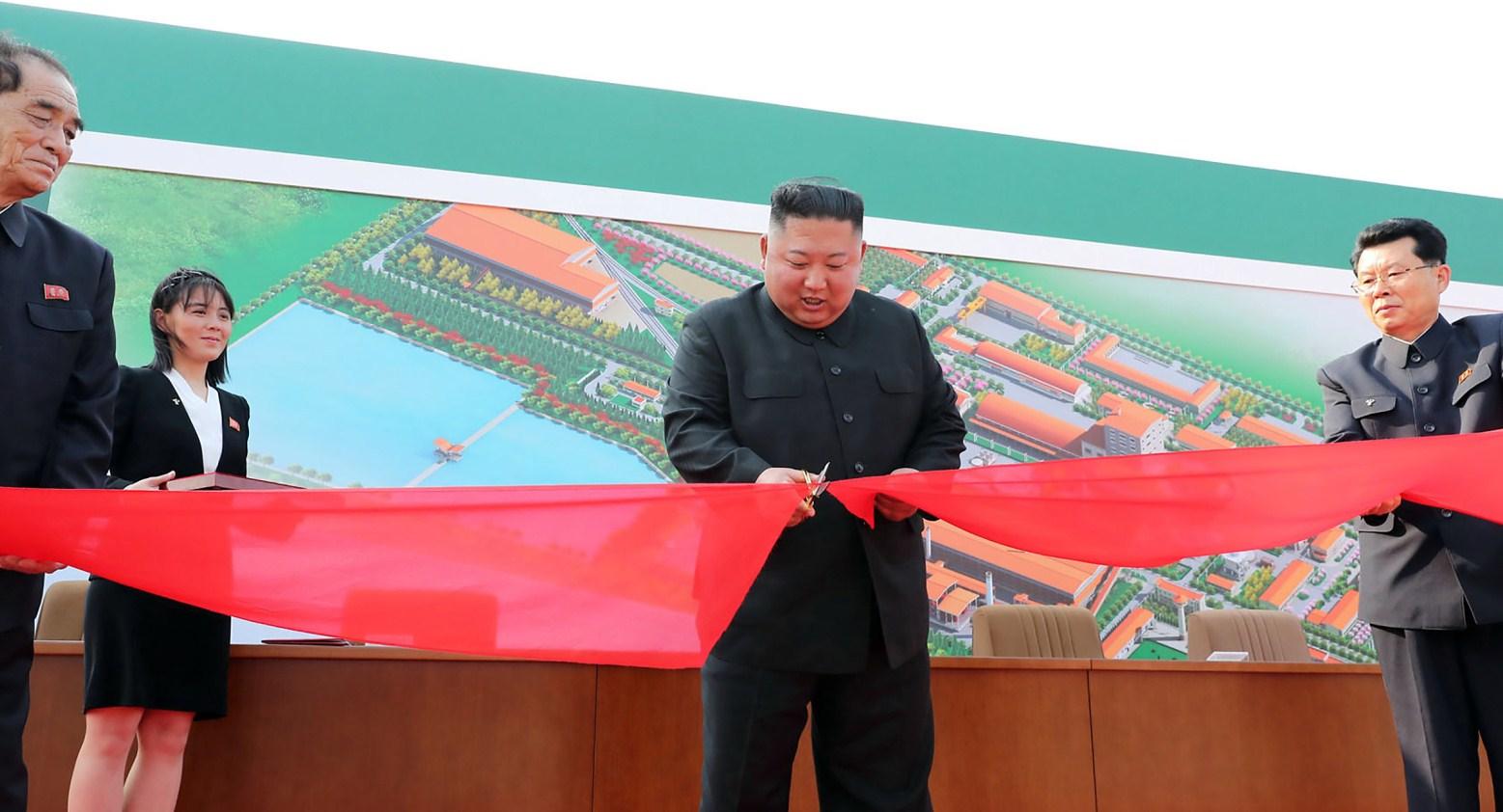 Kim Jong-un je živ i zdrav: Pojavio se nakon 20 dana i otvorio fabriku