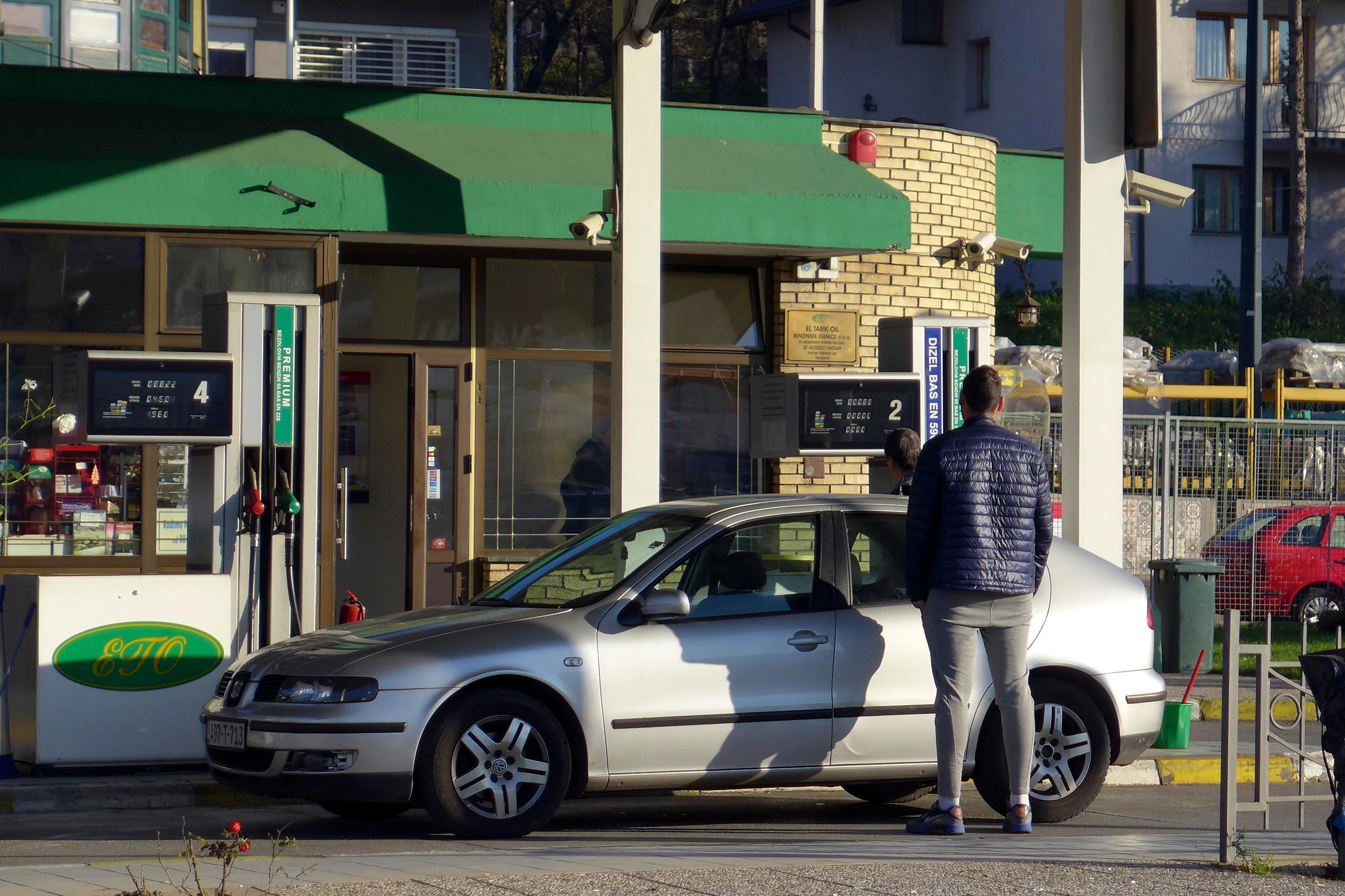Skoro 40 posto pumpi u Federaciji podiglo cijene goriva