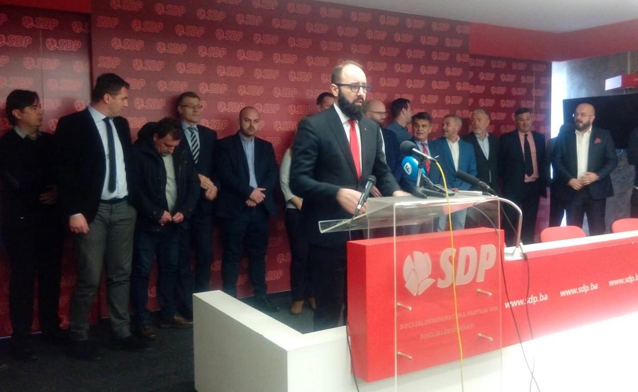 SDP: Niz afera SDA - Avaz