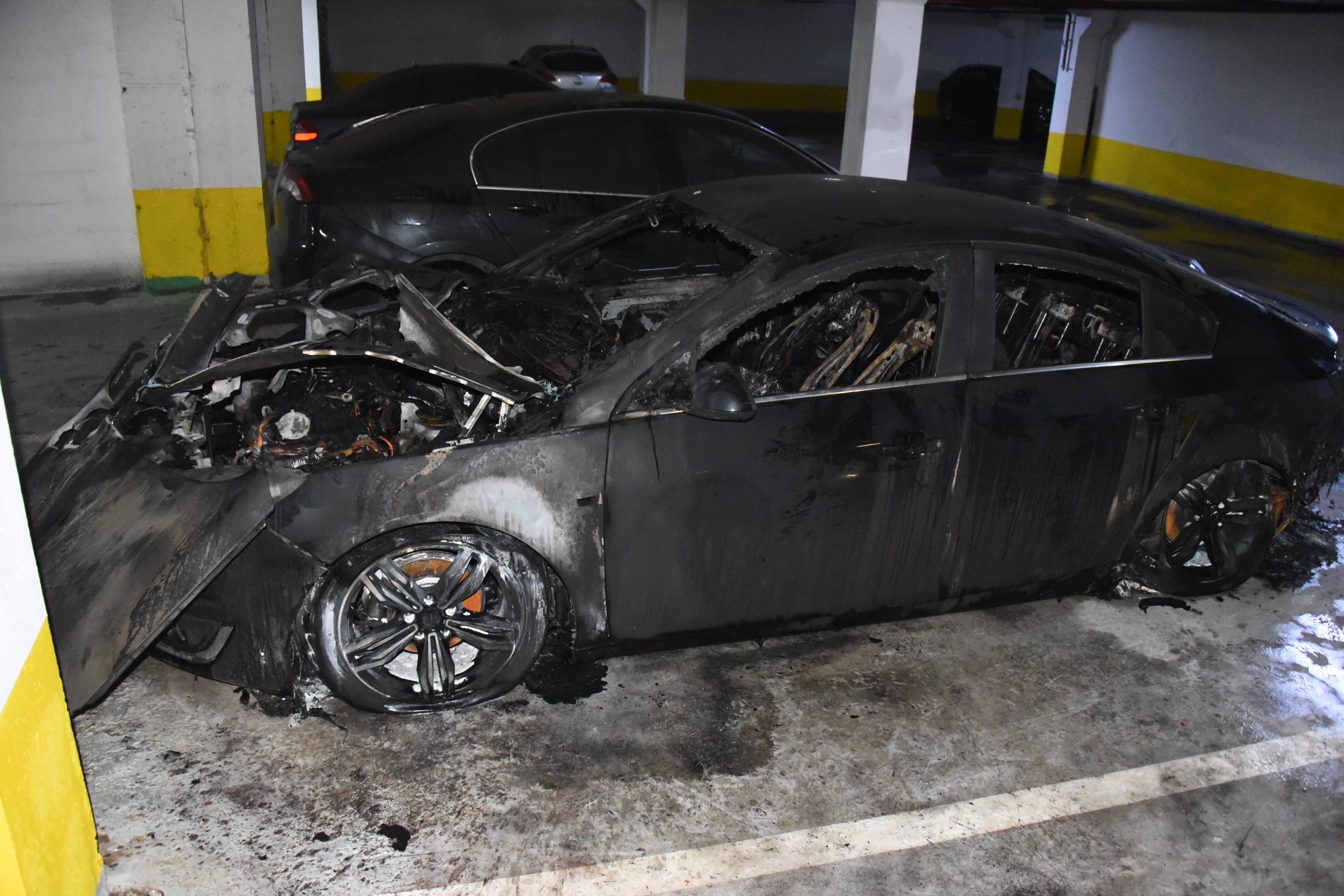 Izgorio automobil u garaži zgrade u naselju Nova Otoka