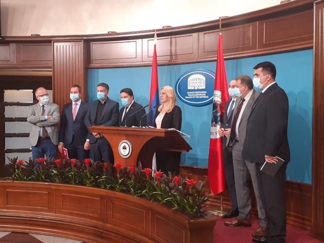 Postignut dogovor, SNSD i šest stranaka zajedno izlaze na izbore u Mostaru i Srebrenici