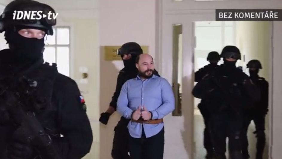 Plaćeni ubica Čaba Der pretukao cimera u ćeliji, mrzi zlostavljače žena