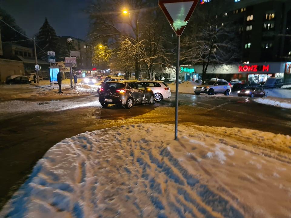 Sudar dva vozila u Kranjčevićevoj ulici