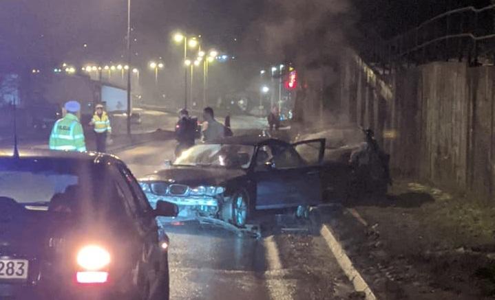 Teška saobraćajna nesreća u Tuzli, sudarili se BMW i Golf