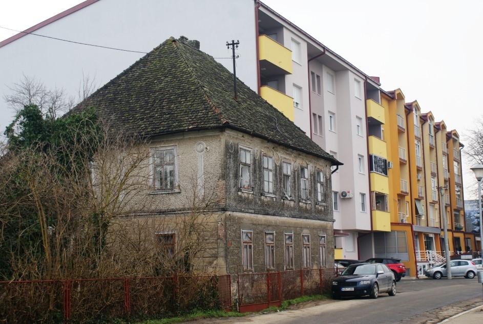 Zgrade zamijenile stogodišnje kuće u Bosanskoj Gradišci