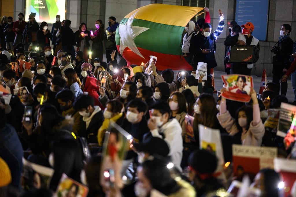 Desetine hiljada ljudi na protestima u Mijanmaru