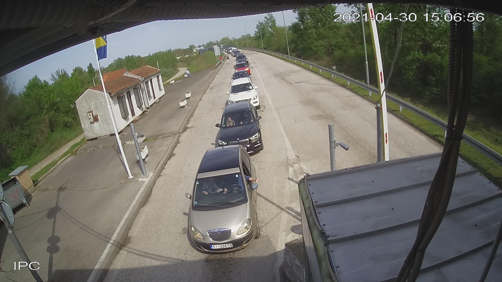 Kolone vozila na ulazu u BiH iz Srbije
