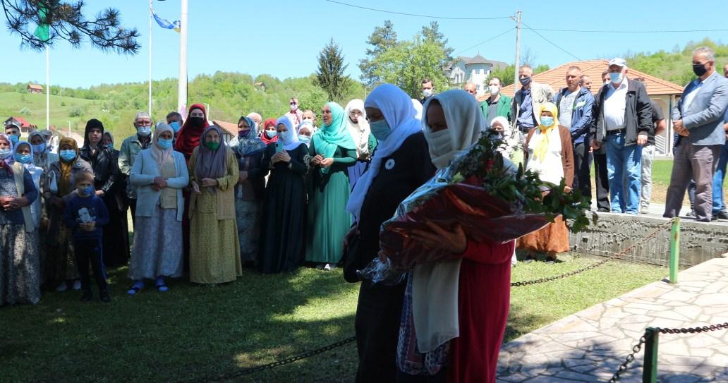 Bratunac: Sjećanje na 65 ubijenih civilnih žrtava Glogove