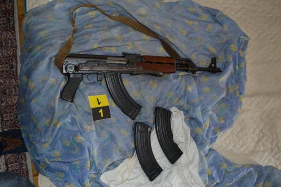 FUP: Uhapšene četiri osobe iz Sarajeva, pronađeno oružje, municija i krivotvoreni dokumenti