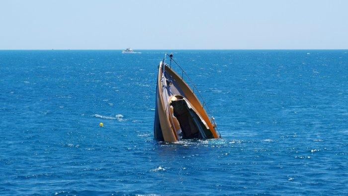 Potonuo brod kod Liberije, više od 15 osoba nestalo