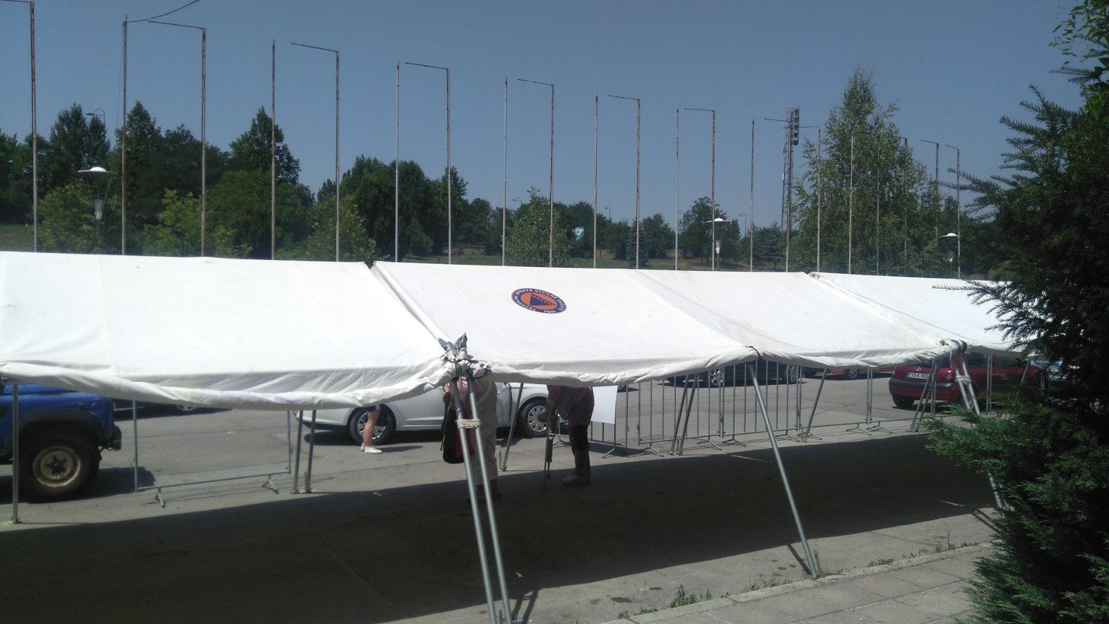 Postavljanje šatora - Avaz