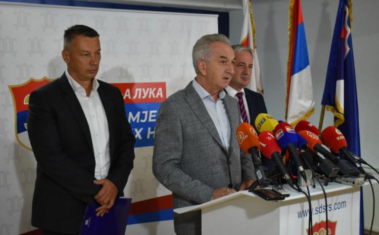 Opozicija RS sutra potpisuje koalicioni sporazum za prijevremene izbore za gradonačelnika Prijedora