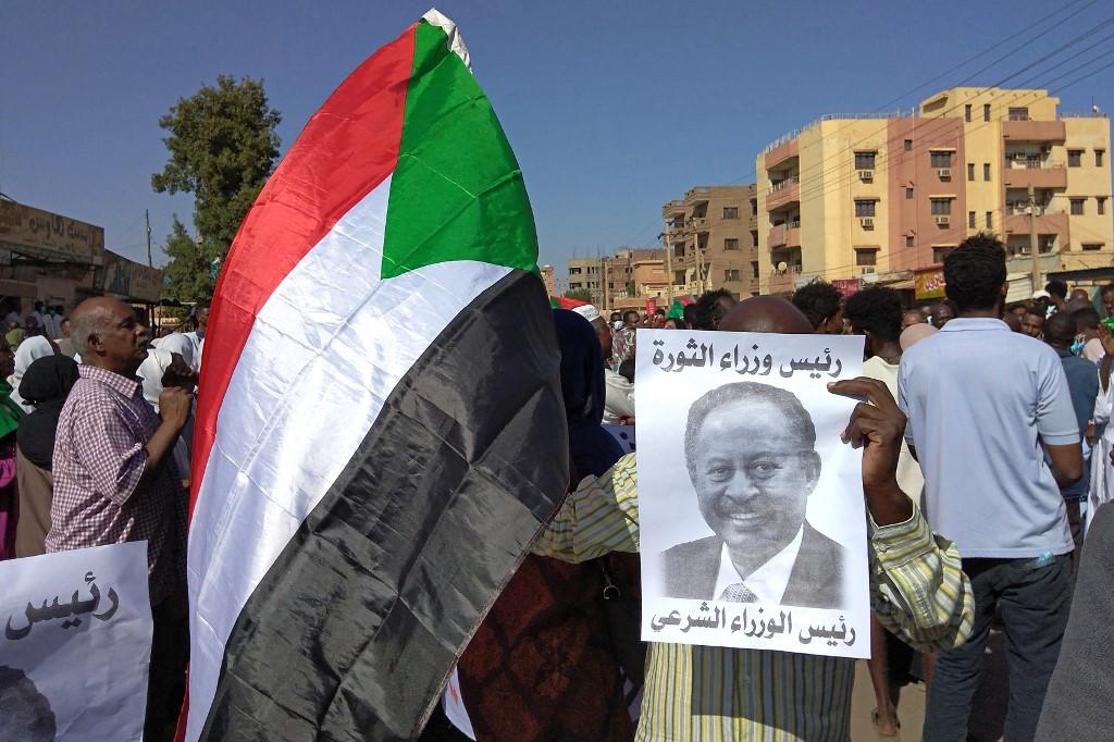 Sudanska vojska vraća na vlast svrgnutog premijera Hamdoka - Avaz