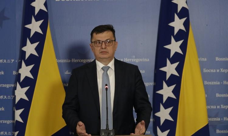 Tegeltija u svoje lično i ime Vijeća ministara BiH izrazio saučešće premijeru Sjeverne Makedonije Zaevu