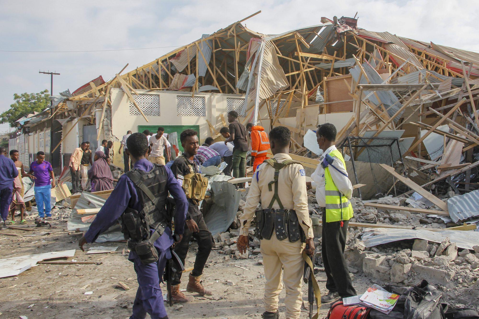 Najmanje osam osoba poginulo u bombaškom napadu u Somaliji