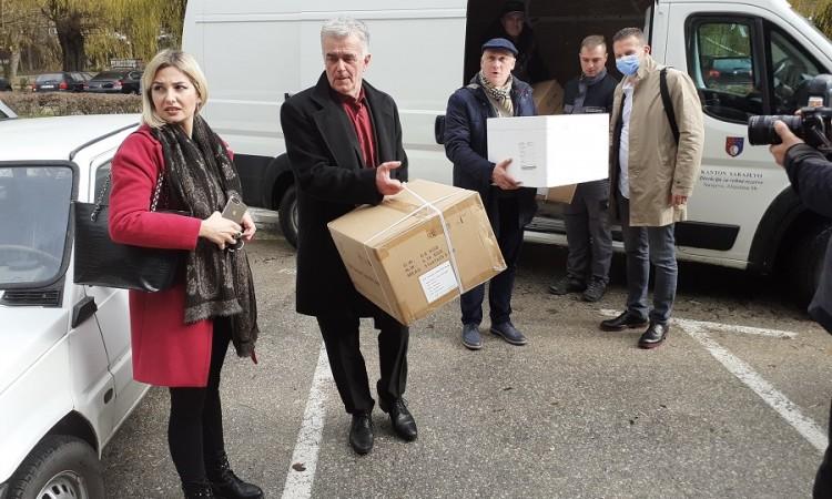 Ministar Vranić uručio vrijednu donaciju zdravstvenim ustanovama u Livanjskom kantonu