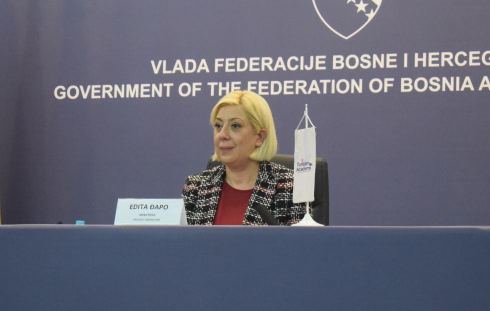 Federalna ministrica okoliša i turizma Edita Đapo - Avaz