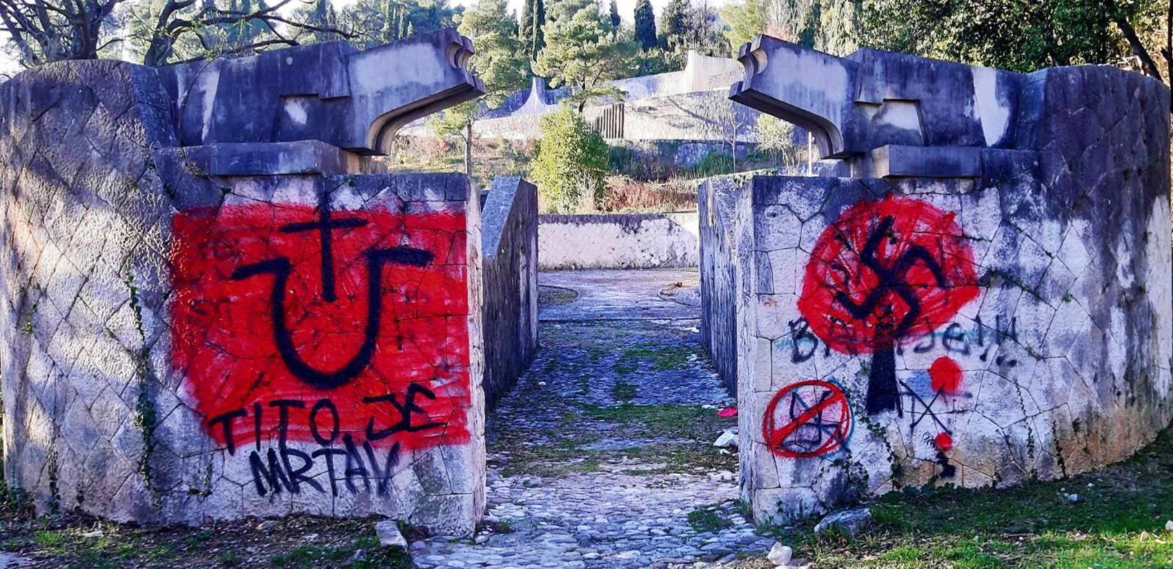 Novi vandalski pohod u Mostaru: Fašističko znakovlje i "Tito je mrtav"!