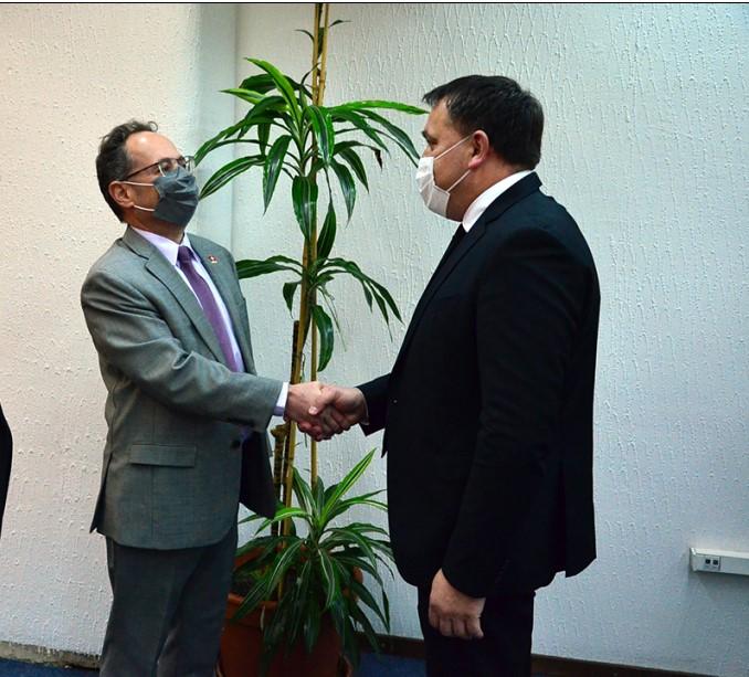 Ministar Dedić sastao se sa švicarskim ambasadorom Hunom