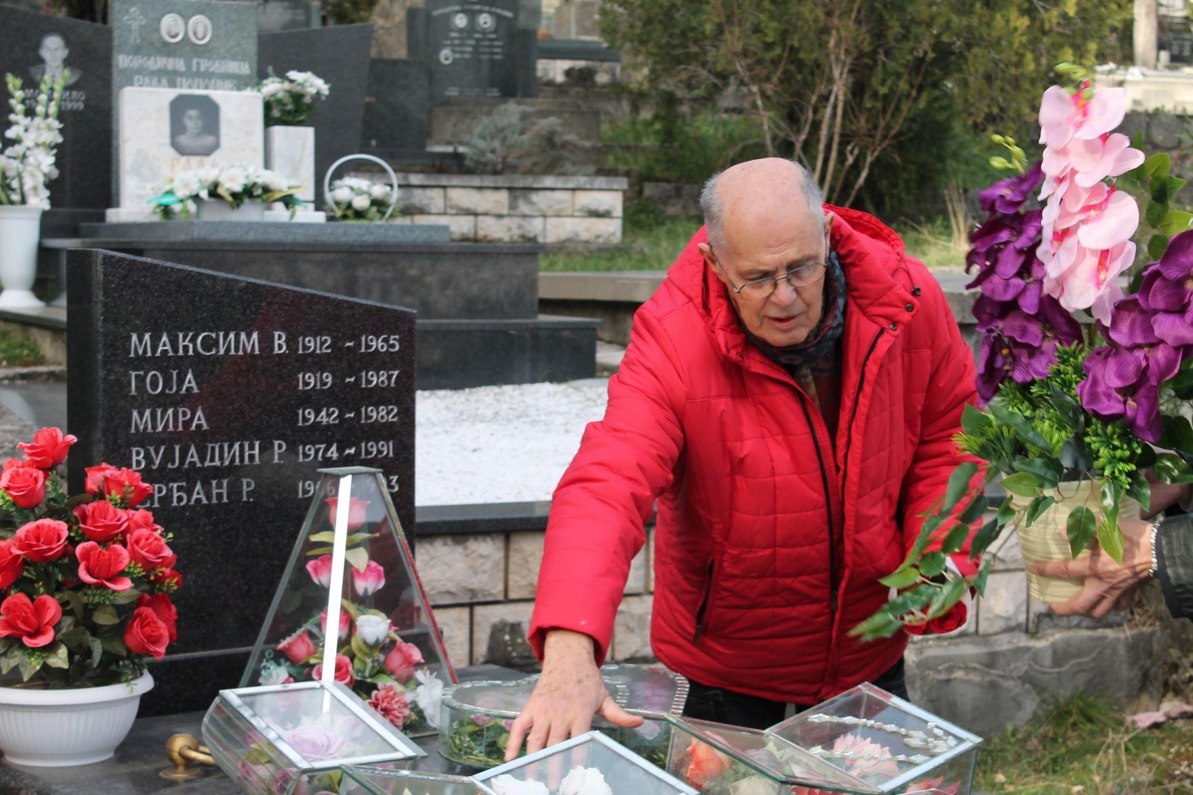 Otac heroja Srđana Aleksića kroz suze isticao ponos zbog sina, pozvao Novaka Đokovića da posjeti grob