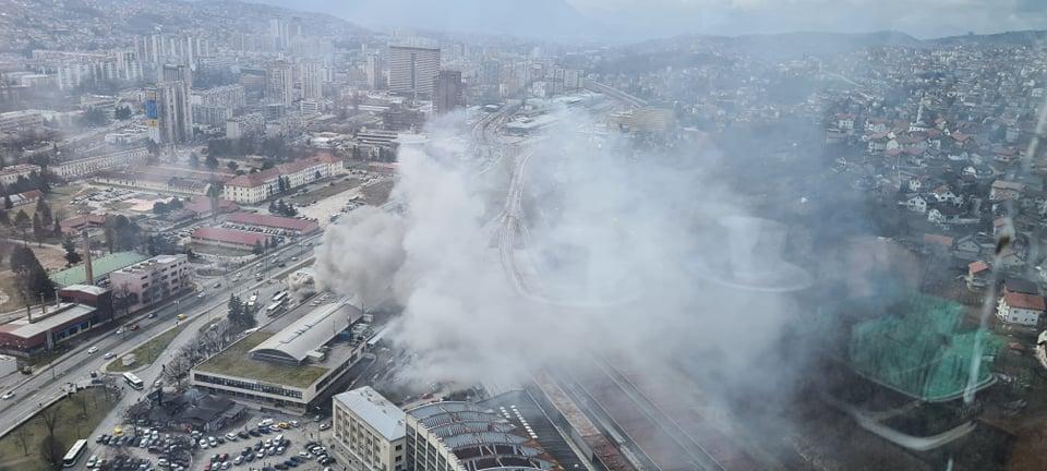 Požar u Sarajevu: Gori autobuska stanica