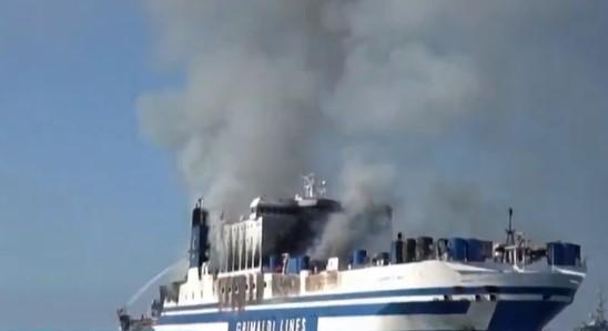 Jedanaest osoba nestalo nakon požara na trajektu u bilizini grčkog Krfa