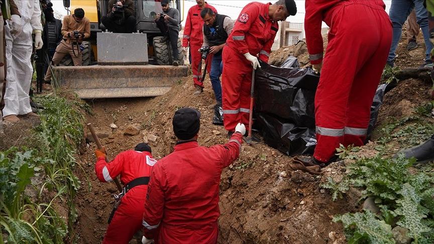 Sumnja se da se među posmrtnim ostacima nalaze i porodice članova terorističke organizacije ISIL - Avaz