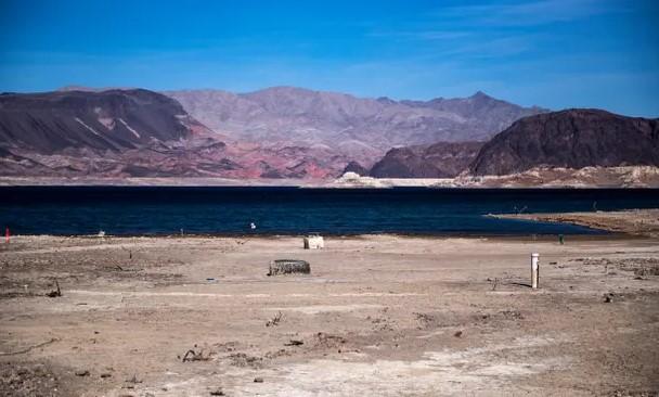 Jezero kod Las Vegasa povlači se zbog suše: Policija otkrila ljudske ostatke