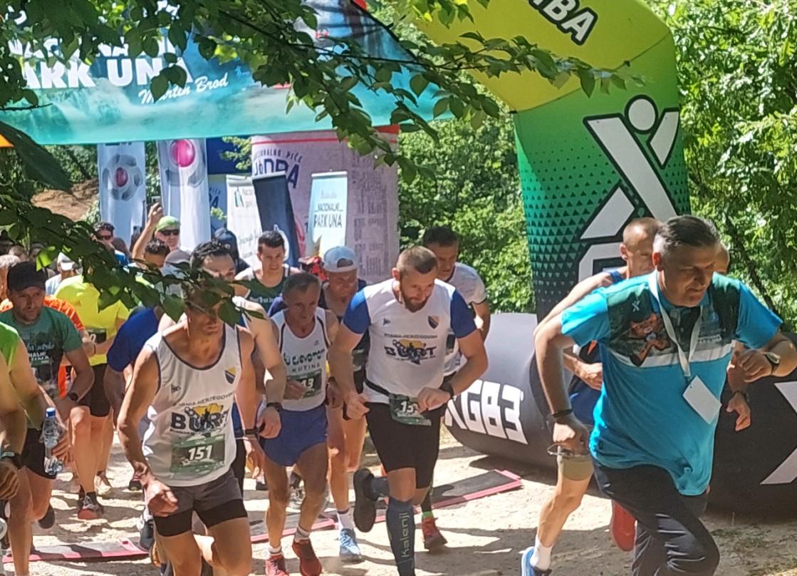 Kroz Nacionalni park Una trčalo 100 maratonaca