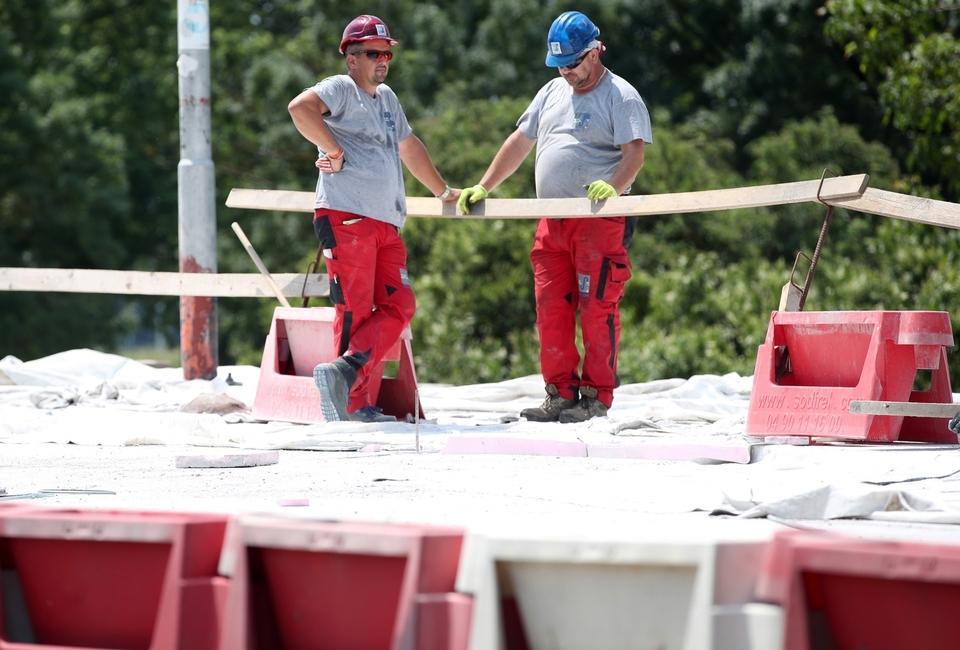 Nesreća na gradilištu: Radnik pao sa visine, bez svijesti je