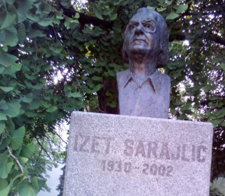 Oštećen spomenik Izetu Kiki Sarajliću - Avaz