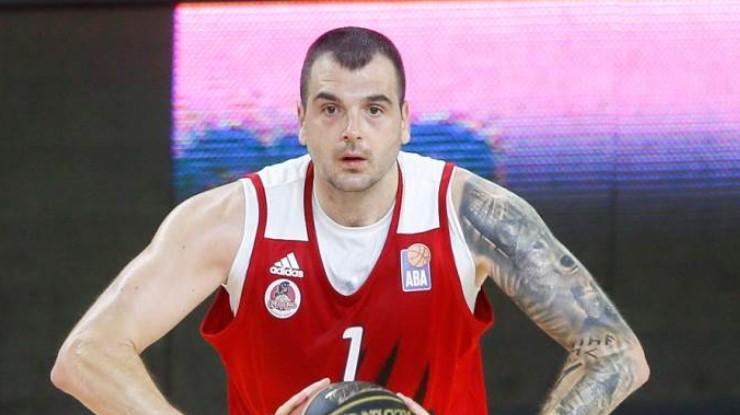 Košarkaš Lešić nakon tučnjave u Kninu: Vrijeđali su na nacionalnoj osnovi, metalnim lancem je udario majku