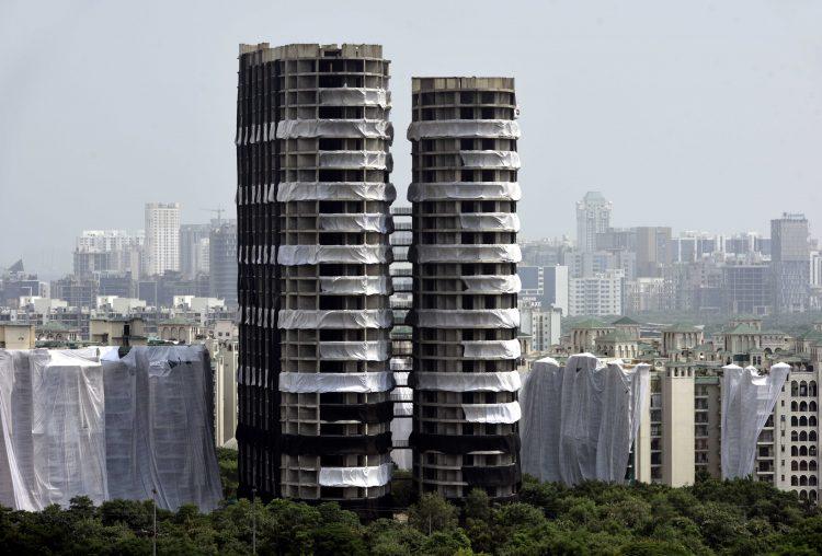 Nju Delhi ruši dva nebodera zbog nelegalne gradnje