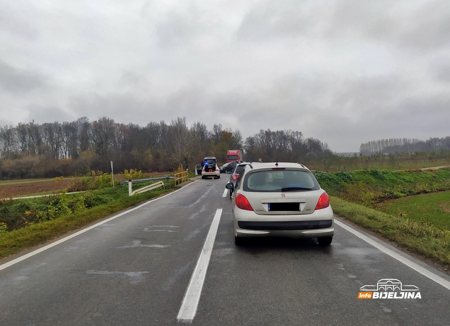Nesreća na putu Bijeljina - Rača: Saobraćaj se preusmjerava na alternativne pravce