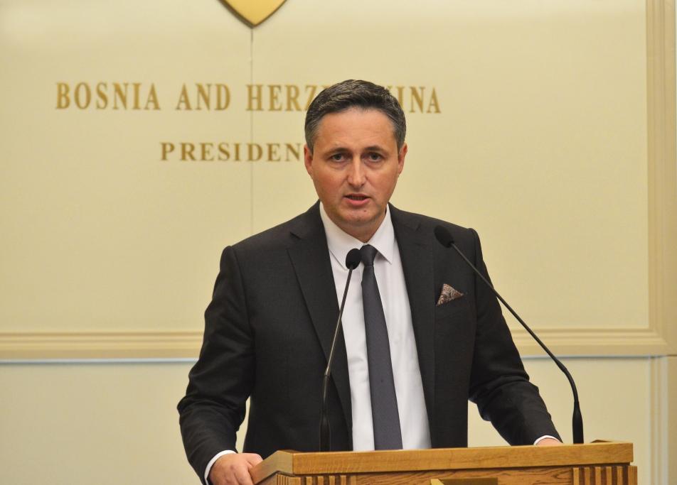 Bećirović najavio apelaciju Ustavnom sudu BiH ako NSRS izglasa Zakon o nepokretnoj imovini