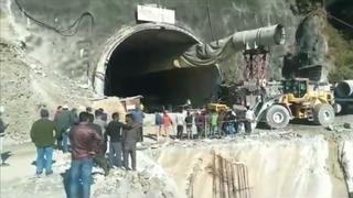 Tunel se urušio u Indiji: Službe u potrazi za 40 građevinskih radnika