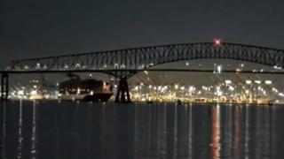 Video / Ovo je trenutak udara broda u most u Baltimoru: Srušio se u sekundi