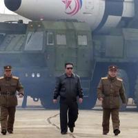 Kim Jong Un posjetio ključne vojne tvornice