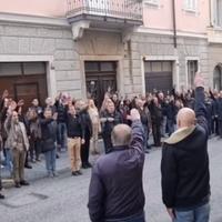 Fašistički pozdravi u Trstu: Skupu prisustvovao i čelnik vladajuće stranke Braća Italije