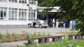Dječak koji je u Lukavcu pucao u nastavnika još na liječenju: Šta je sa školovanjem