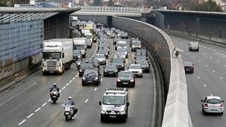 Francuska: Taksisti blokirali autoput koji vodi ka Parizu