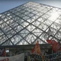 Demonstranti u Parizu blokirali ulaz u muzej Luvr