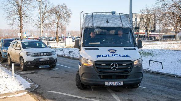 Reagirala i vukovarska policija - Avaz