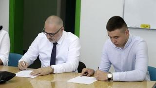 Ministarstvo obrazovanja i nauke TK upriličilo danas potpisivanje ugovora s maturantima srednjih škola 