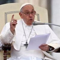 Papa Franjo osudio teroristički napad: Ovaj podli čin je uvreda za Boga