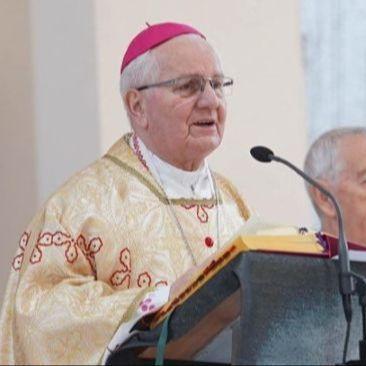 Biskup Komarica: Ne može se oduprijeti starenju, može gubljenju pravih vrijednosti