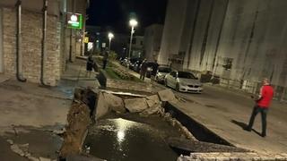 Benkovac na nogama: Usred grada se otvorila rupa u zemlji
