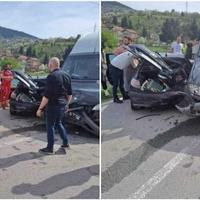 Tri osobe povrijeđene u sudaru kod Travnika, saobraćaj obustavljen